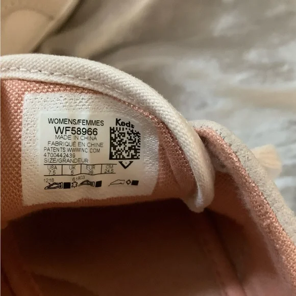 D O N A T E D Keds Women's Cream Canvas Sneakers 7.5 EUC B62 - Picture 5 of 7